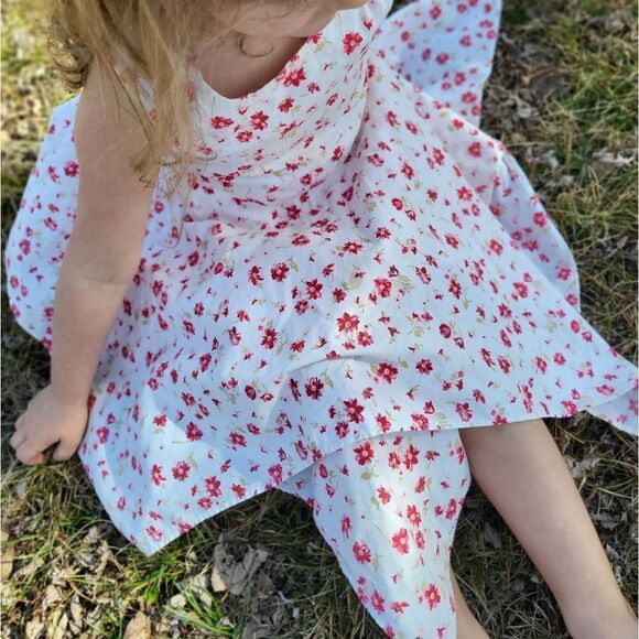 Gap Kids Handkerchief Hem Floral Dress - Picture 3 of 10